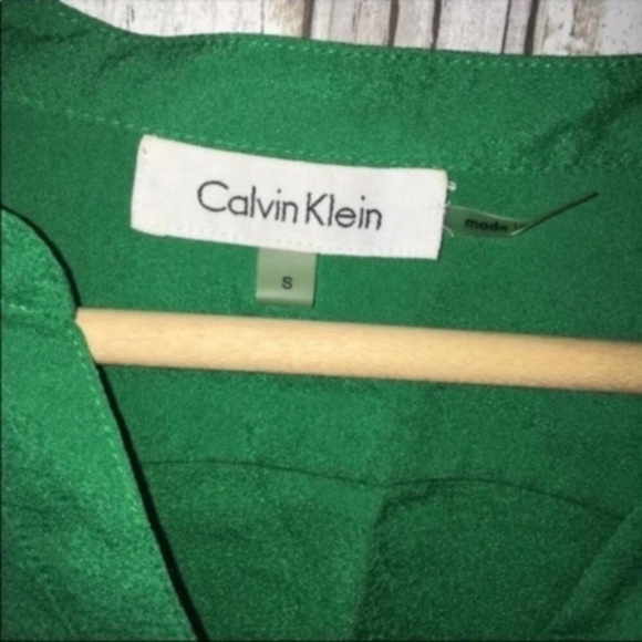 Calvin Klein Green Slight Button Down Blouse - Picture 2 of 4